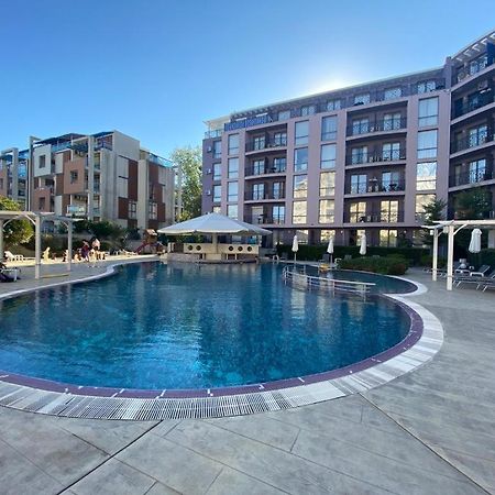 Rainbow 3 - Apartament Lägenhet Slăntjev Brjag Exteriör bild